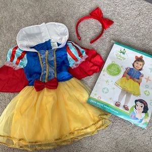 Snow White costume